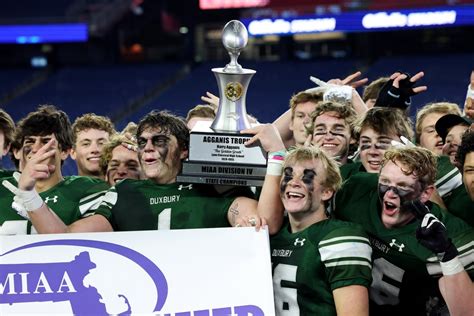 Alex Barlow rushes for 275 yards, 5 TD’s as Duxbury defends Div. 4 state title